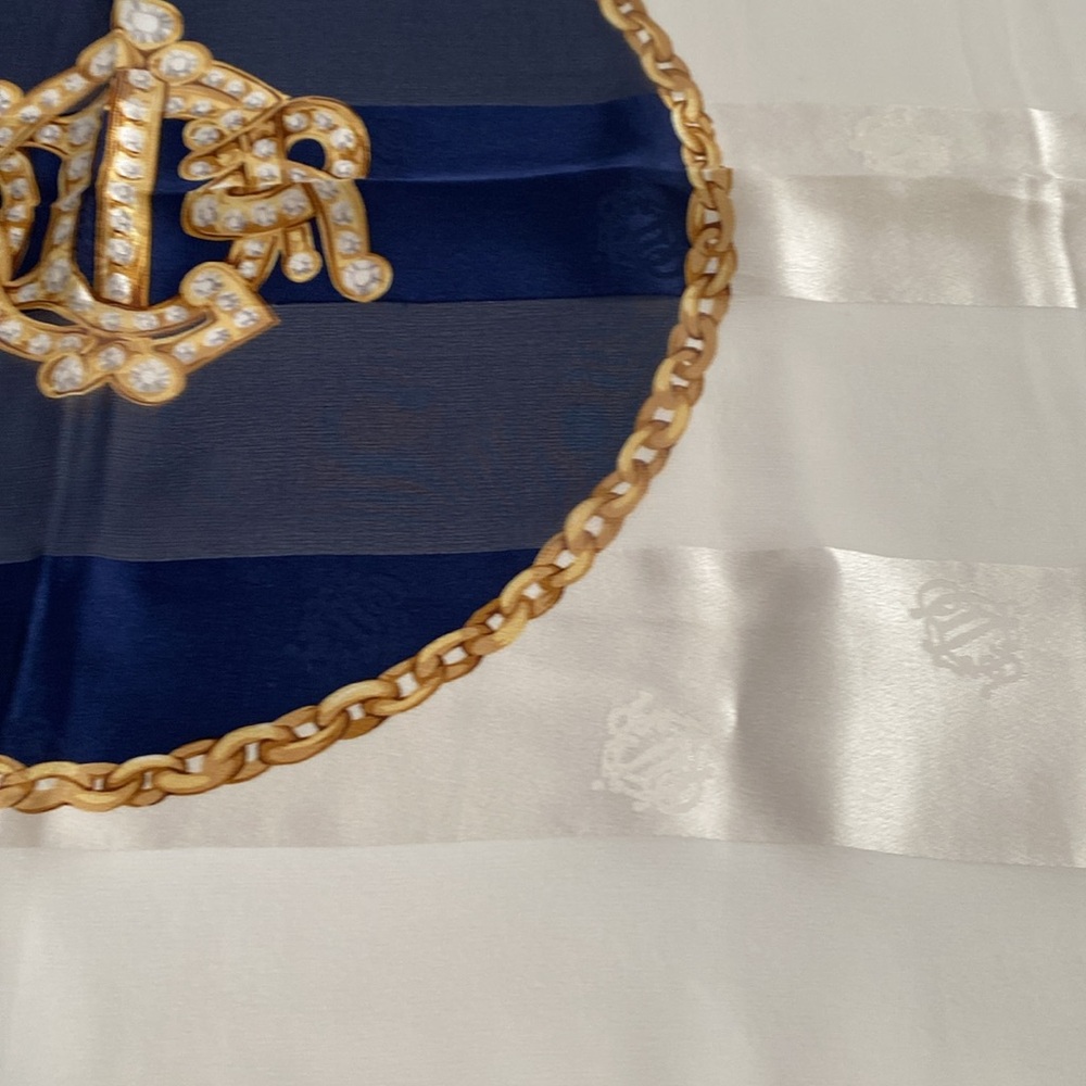 Christian Dior 100% silk scarf. Deep rich, navy blue gold cream color 34 x34 - Picture 9 of 15